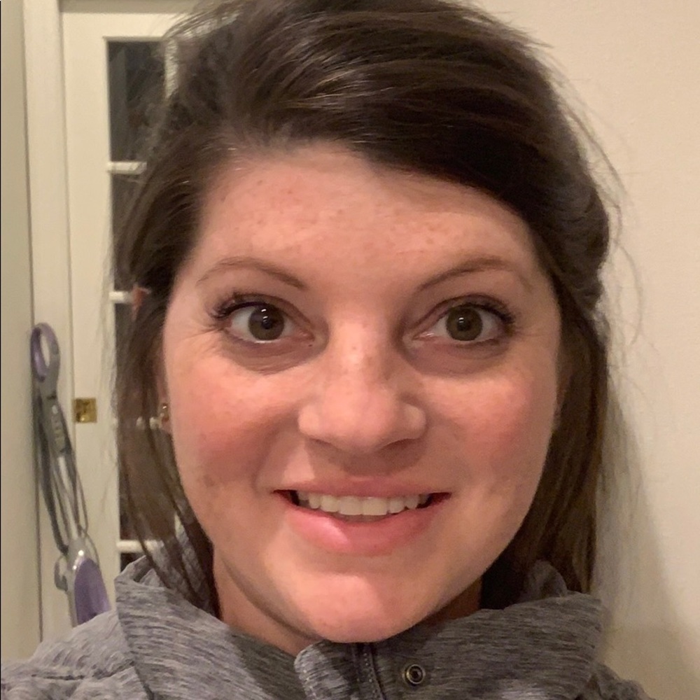 Meet your Posher, Andrea